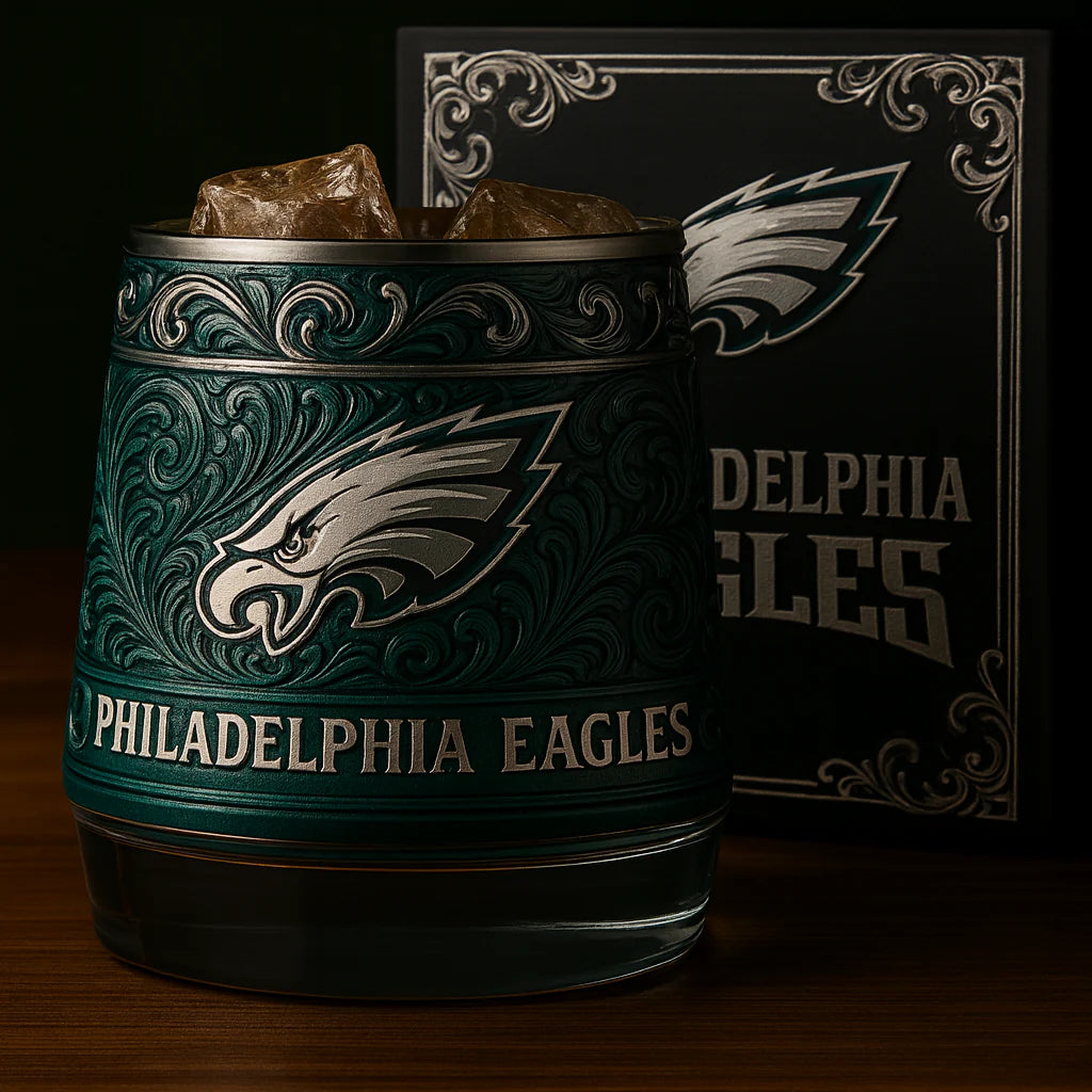 🦅Philadelphia Eagles limited edition Whiskey glass collector's box-b🥃