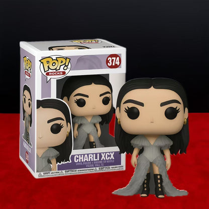 🎶– Charli XCX “Red Carpet Edition”-e