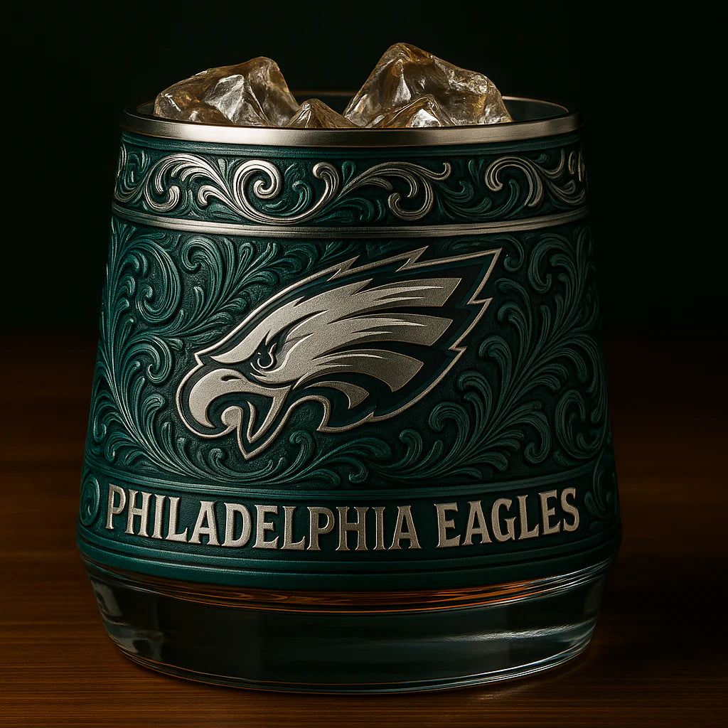 🦅Philadelphia Eagles limited edition Whiskey glass collector's box-b🥃